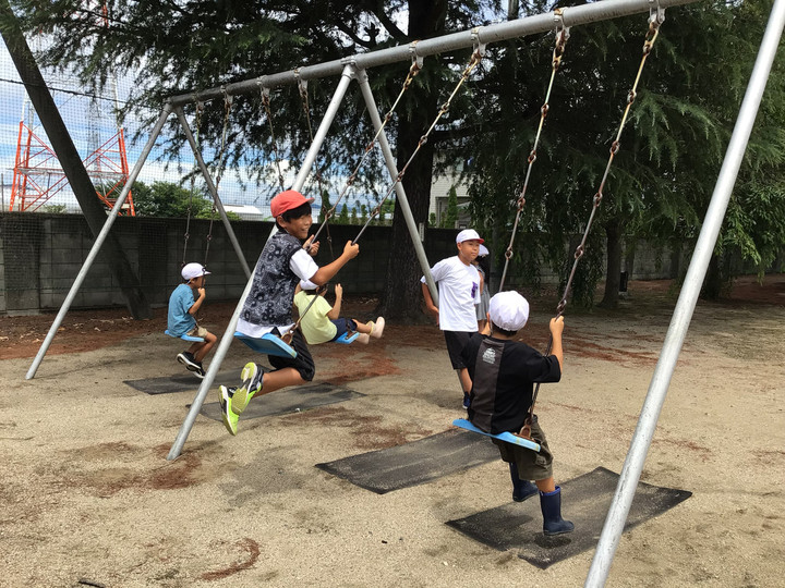 05b8fe3f76f442c1960bd6c7fae64f5b