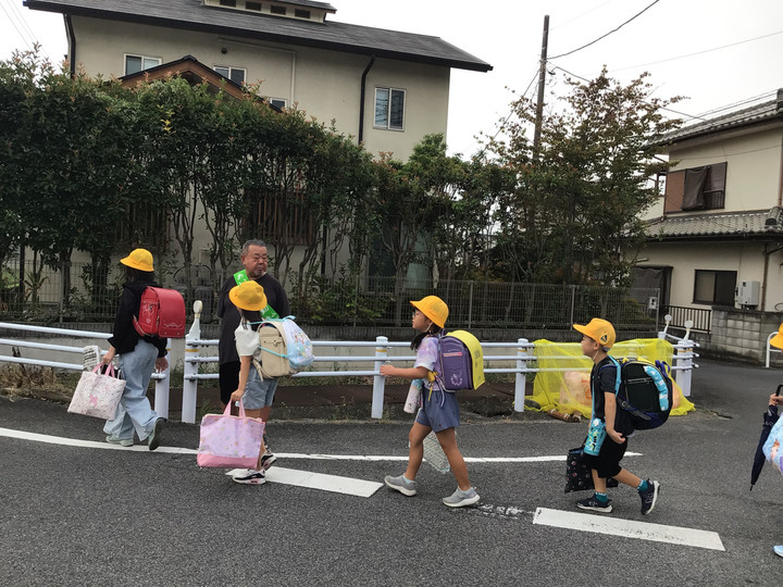 98b99de7357b4d6199c2cdeb1806e804