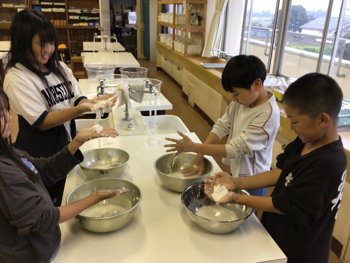 7c4f2dd8f3b7465cb814afcf822cb5db