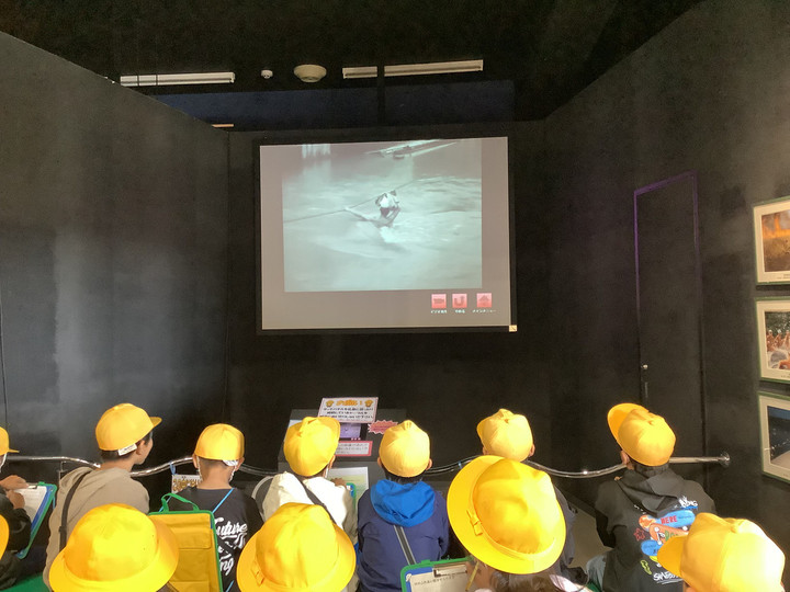 1ef74672aecd4831a54b8b8328e81a63